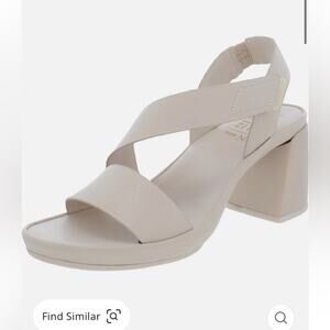 Naturalizer Genn-Skip Ivory Leather Ankle Strap Sandals, EUC, Size 9, MSRP $140